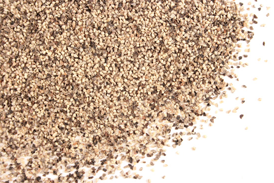 Peppercorn, black, 20 mesh