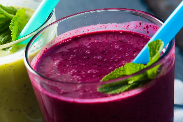 Immune-boosting protein smoothie with elderberry