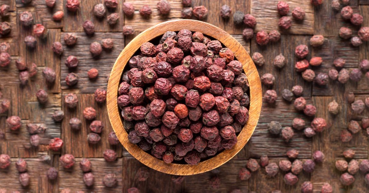 Top 6 Benefits of Hawthorn Berry for Heart Health