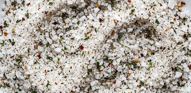 Outsourcing Botanical Milling and Blending: 15 Things Brands Should Know