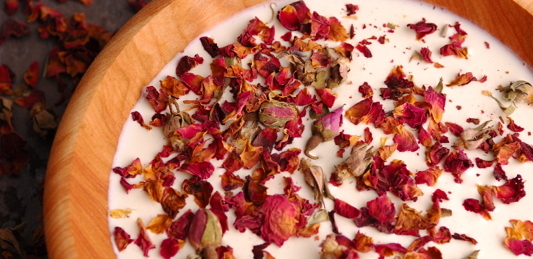 Rose Petal Recipes: Rose Petal Milk Bath Soak