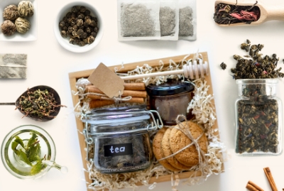 Crafting Herbal Tea Gift Sets: A Marketing Guide for Retailers
